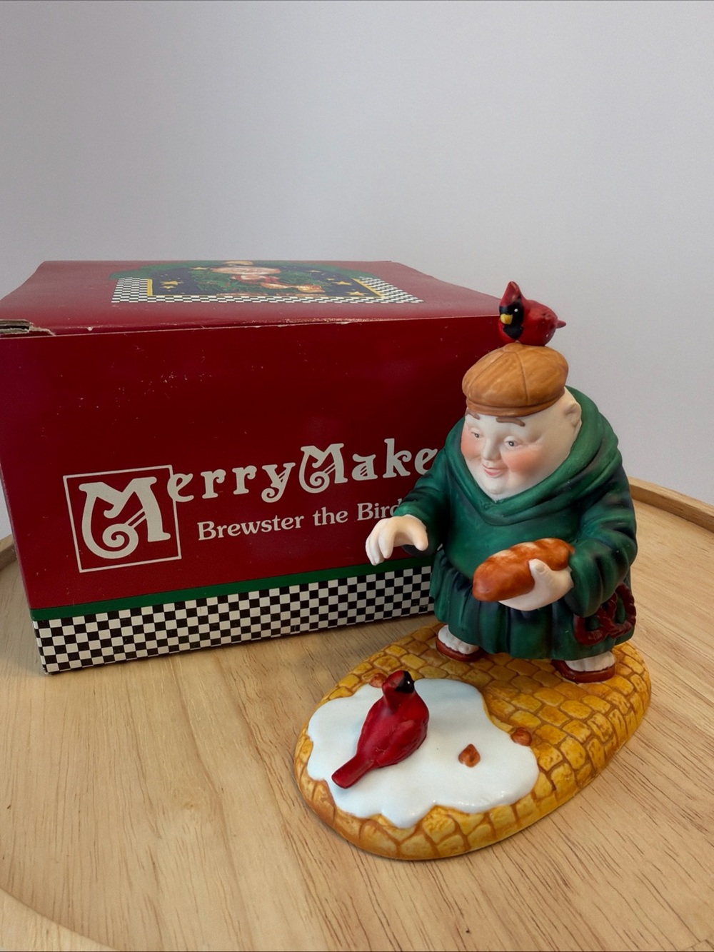 Department 56 Merry Makers Brewster The Bird Feeder Ceramic Figurine With Box